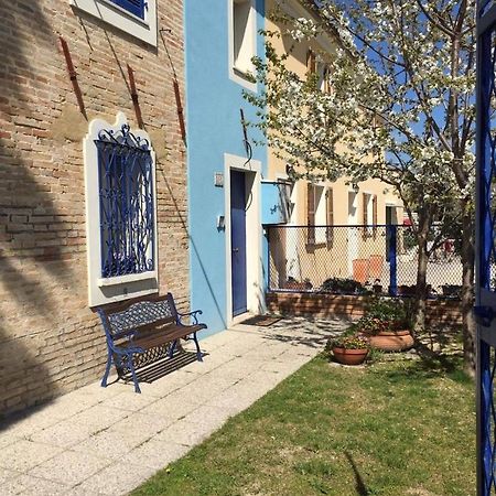 La Casa Della Cicogna Una Casa Al Mare Ideale Anche Per Gli Impegni Di Lavoro O Studio Villa Bellocchi Luaran gambar