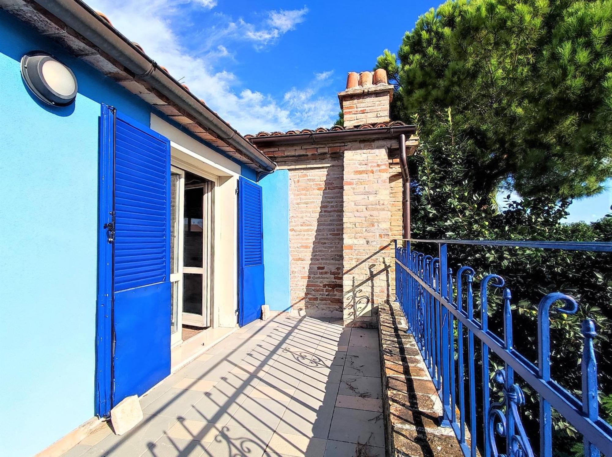 La Casa Della Cicogna Una Casa Al Mare Ideale Anche Per Gli Impegni Di Lavoro O Studio Villa Bellocchi Luaran gambar